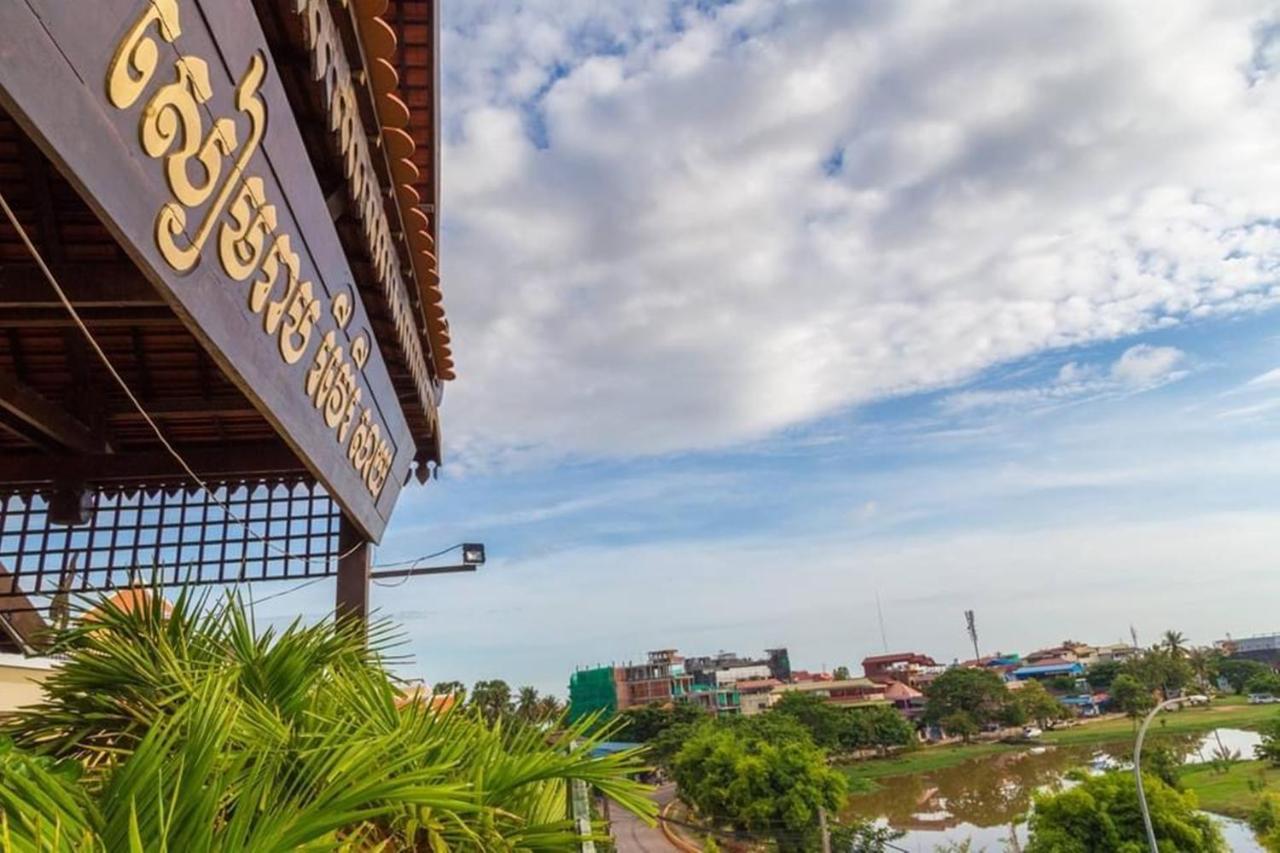 Siem Reap Riverside Hotel Eksteriør billede