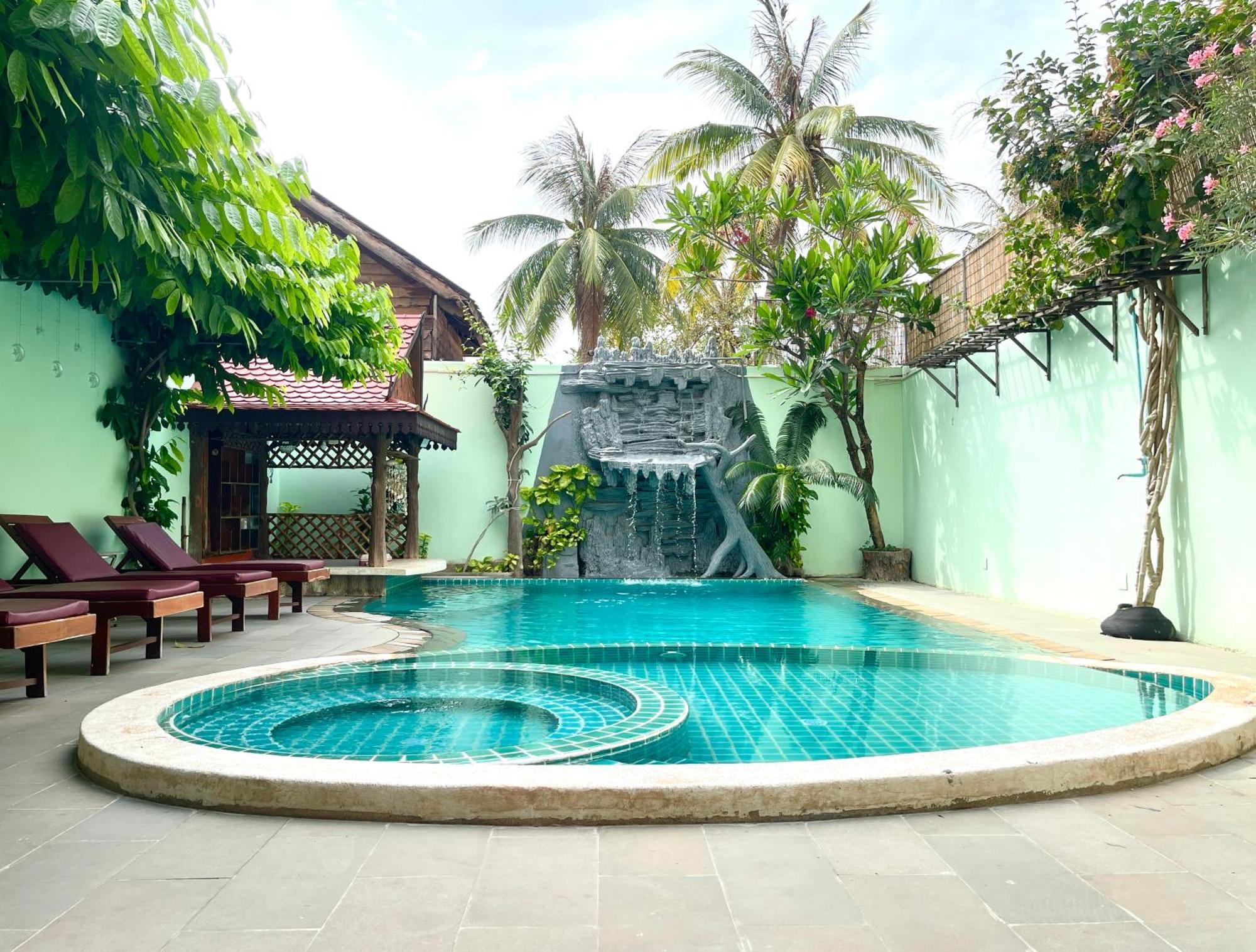 Siem Reap Riverside Hotel Eksteriør billede