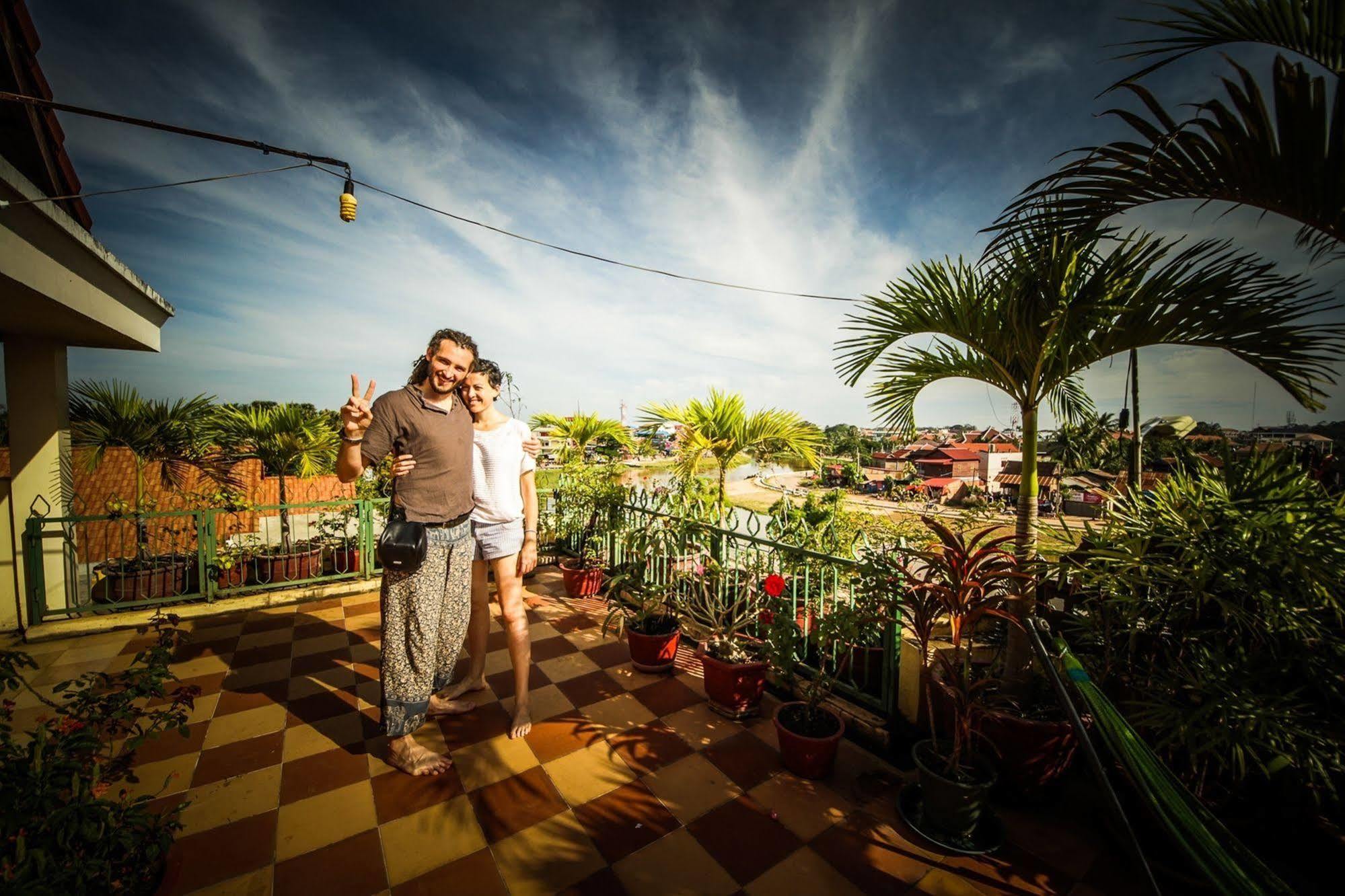 Siem Reap Riverside Hotel Eksteriør billede