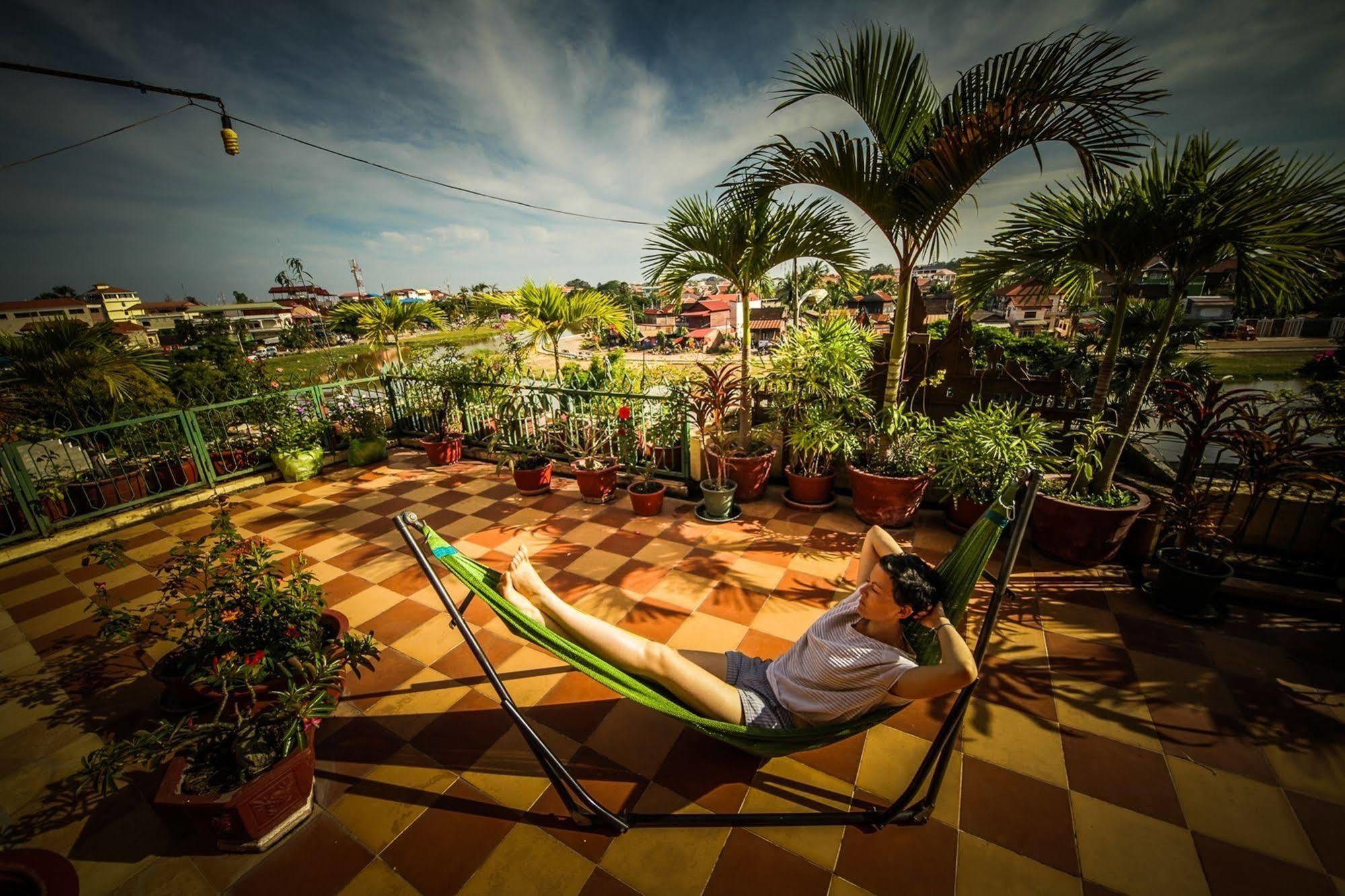 Siem Reap Riverside Hotel Eksteriør billede