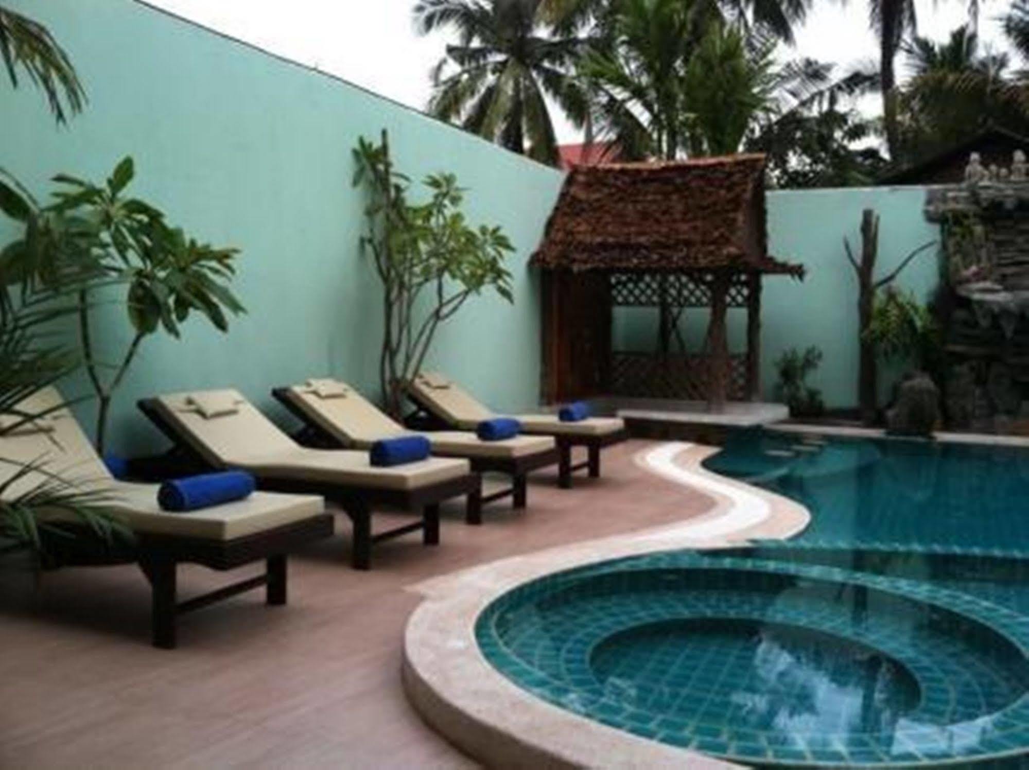Siem Reap Riverside Hotel Eksteriør billede
